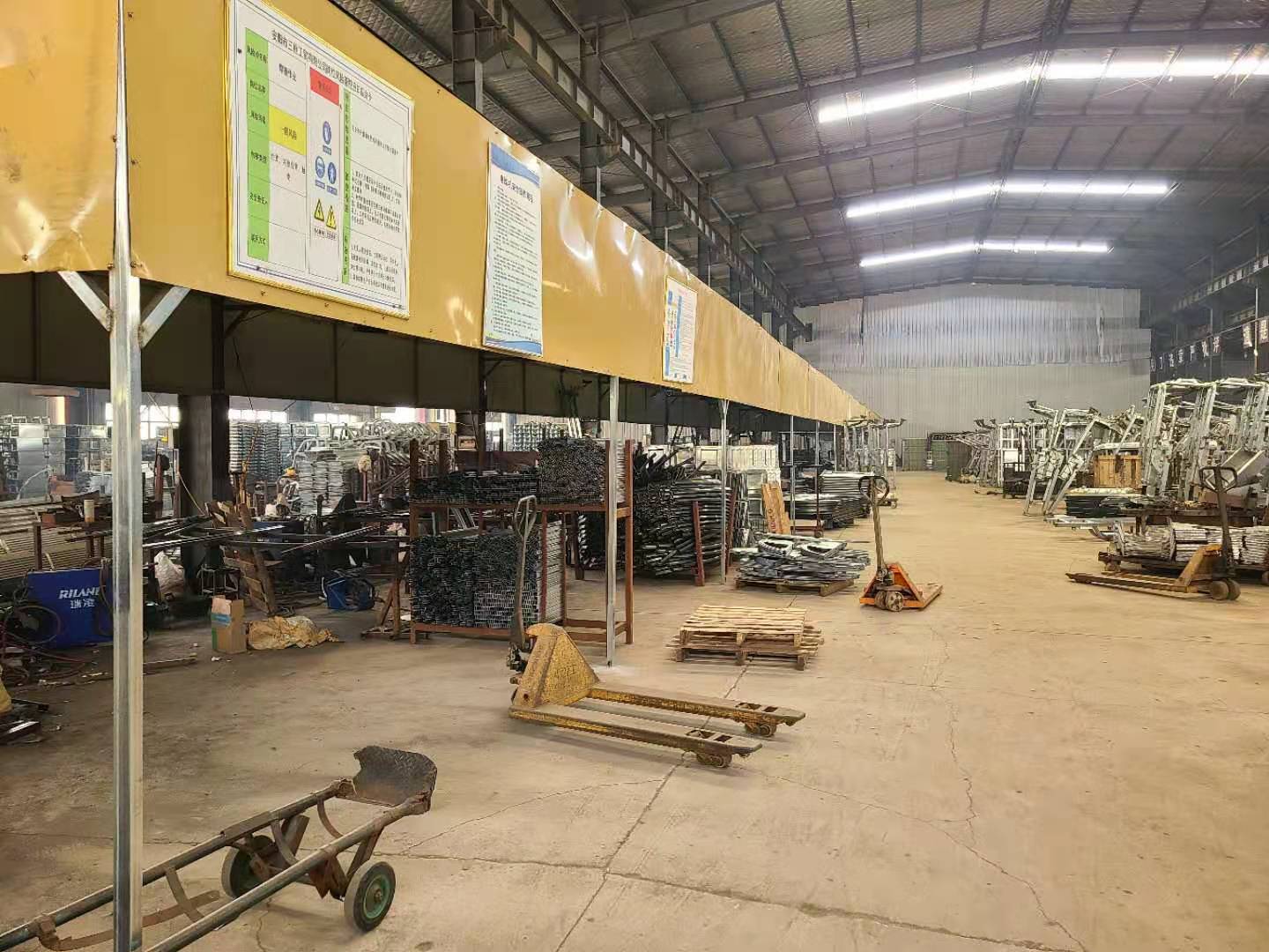 液压机油箱配件